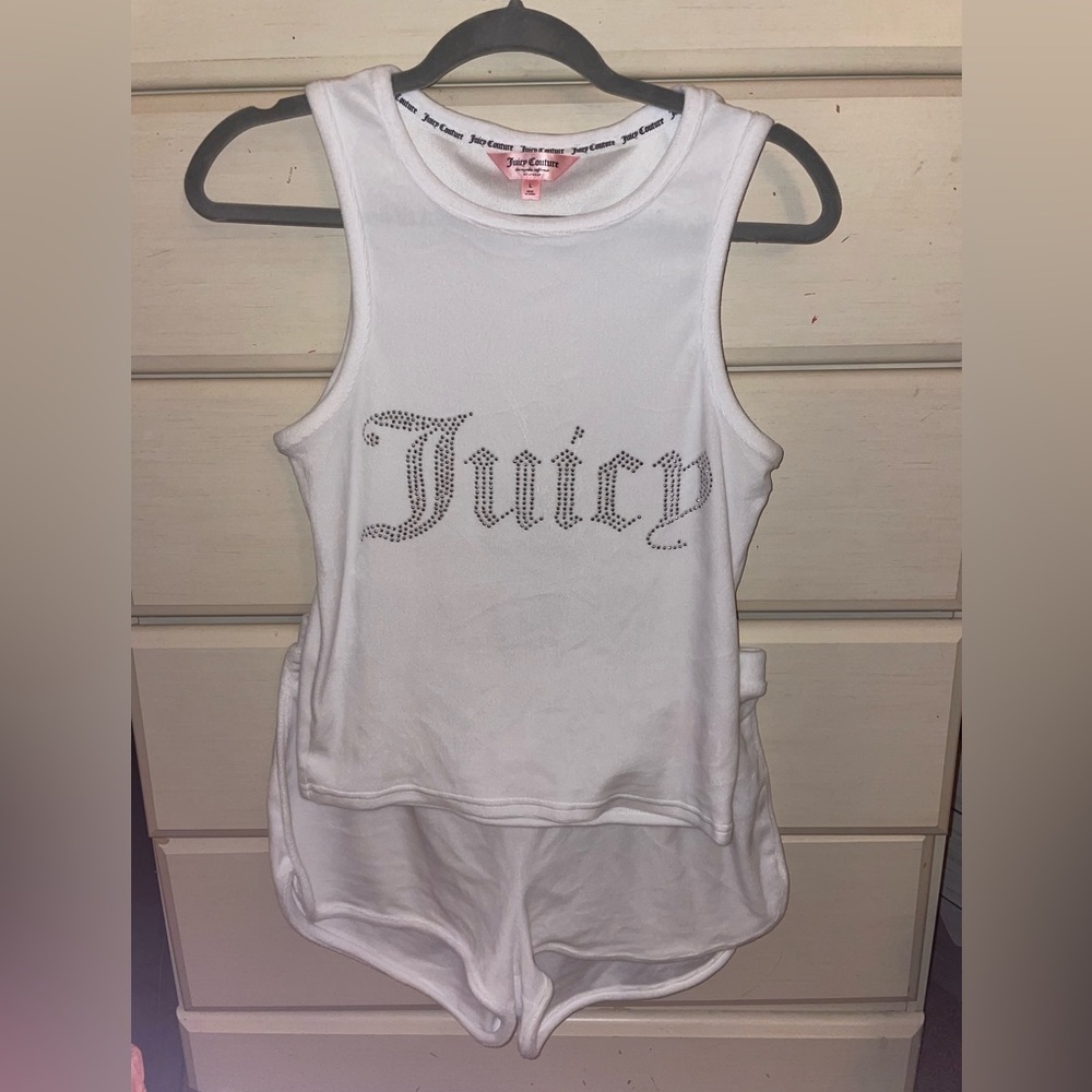 white juicy short and tank set